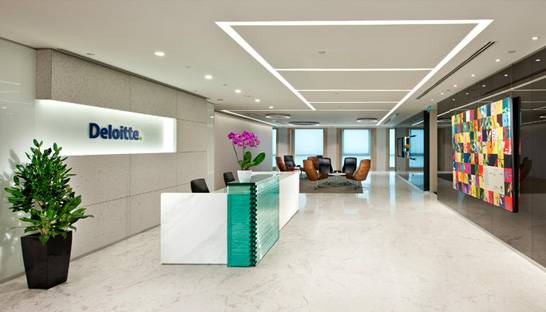 Deloitte Singapore launch career conversion programme for consulting sector