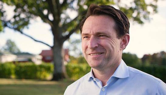 Rob Mackay succeeds Jürgen Lux as CEO of Regnology