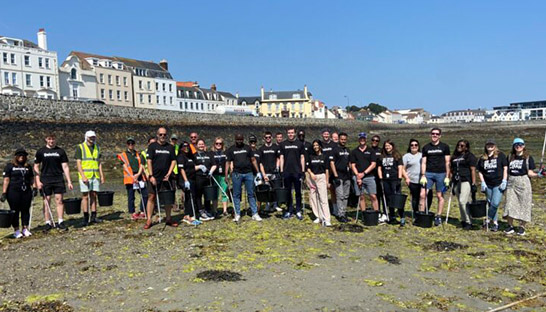 Deloitte consultants lead Guernsey beach clean